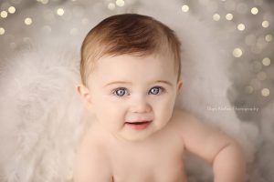 Olga Klofac Photography Christmas Cherub mini session for babies