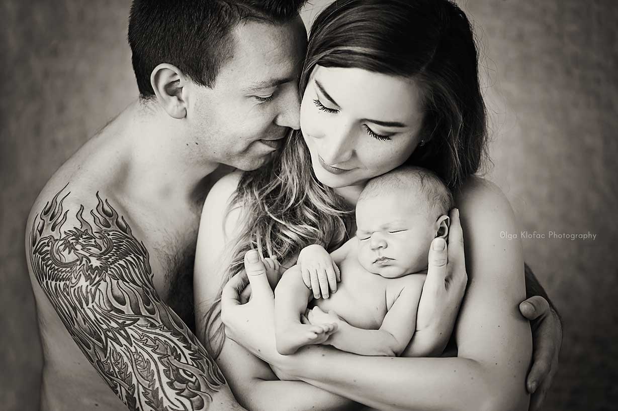 newborn session baby with parents by Olga Klofac Newborn Photographer Mayo Sligo Roscommon